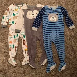Carter’s fleece footed pj’s - 2T